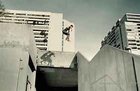 乐鱼体育App下载-关于全境跑酷挑战，穿越城市建筑的极限冒险的信息