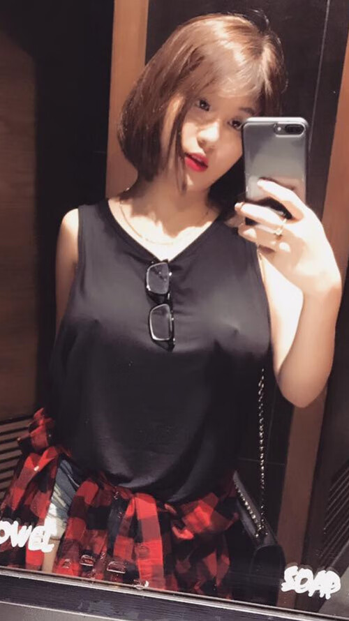 “意甲新秀突破瓶颈，表现抢眼引发热议”，意甲新球衣2021