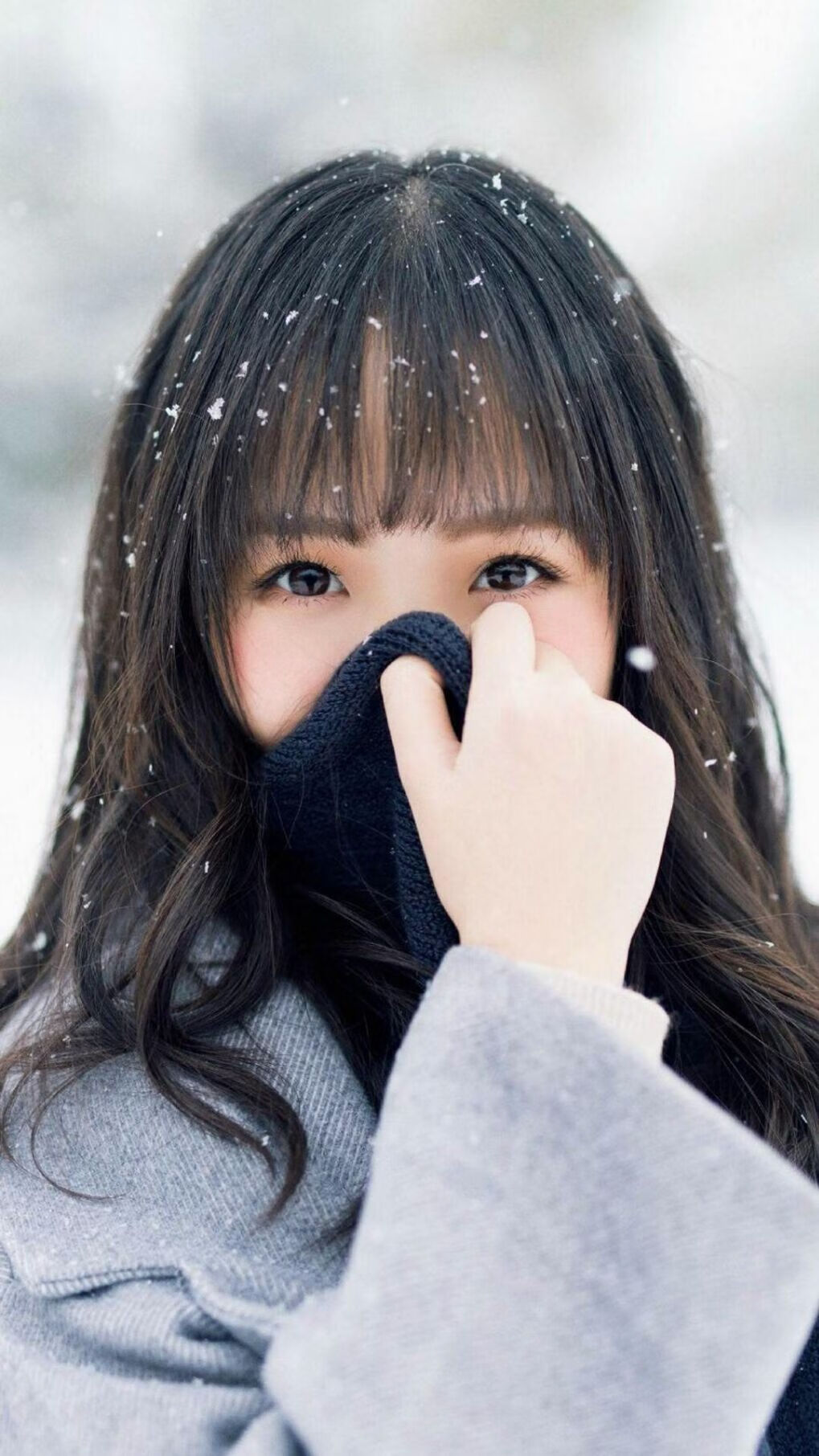 “英超焦点战：两豪门激烈对攻，场面精彩纷呈”，英超两大豪门