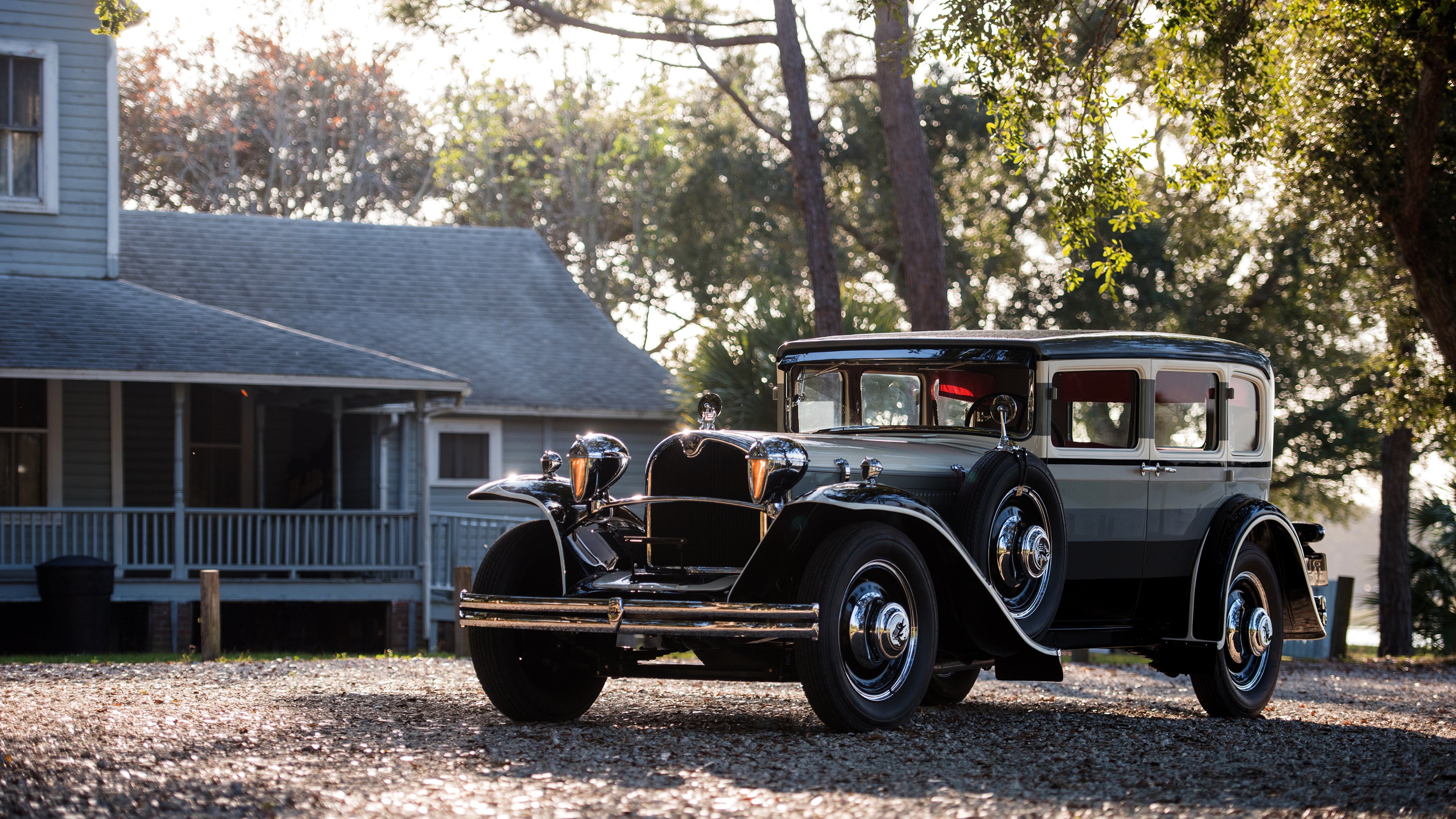 勒沃库森在场上展现出坚韧拼搏的精神，取得胜利，勒沃库森精选球员